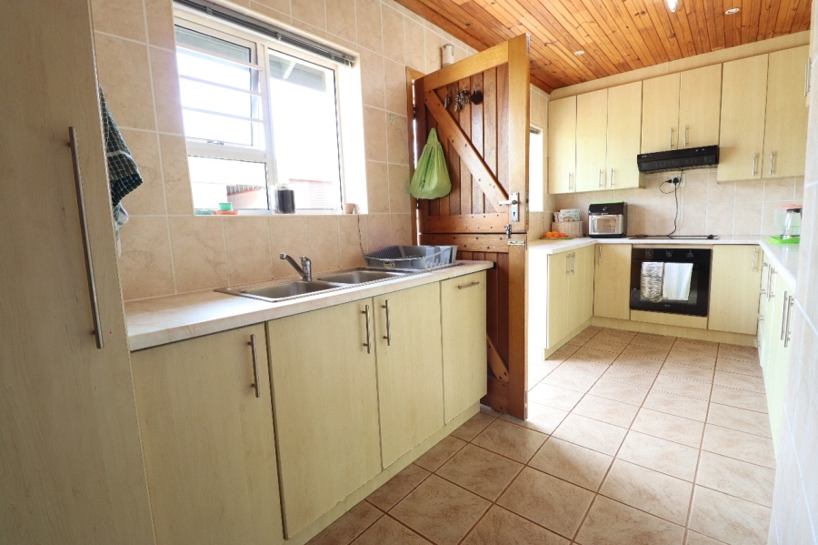 3 Bedroom Property for Sale in Kabega Park Eastern Cape
